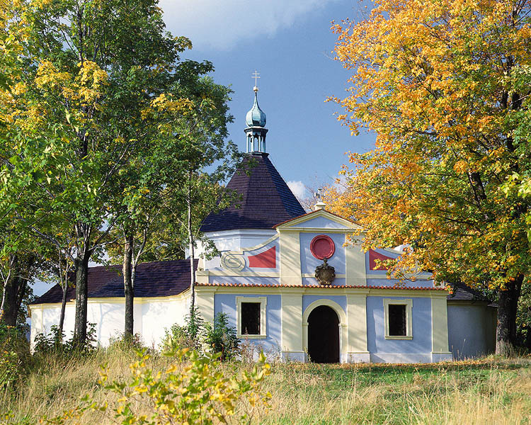 Kapelle  auf dem Hügel Křížová hora (Kreuzberg) in der Stadt  Český Krumlov, Foto:  Libor Sváček