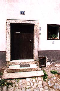 Rybářská no. 4, entrance portal 