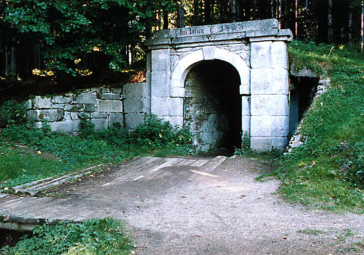 Schwarzenberský plavební kanál, portál tunelu
