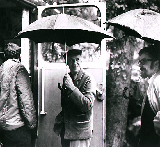 František Hrubín beim Besuch in Český Krumlov im Jahre 1972, foto:  Bohuslava Maříková
