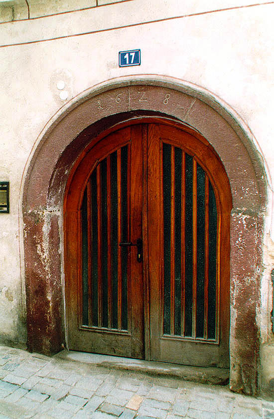 Panská no. 17, entrance portal