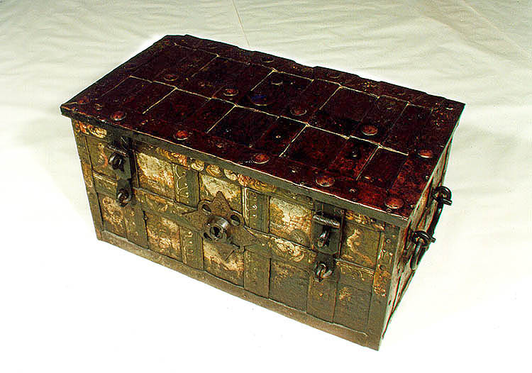 Český Krumlov - guilder's trunk from 17th century, collection of Regional Museum of National History in Český Krumlov
