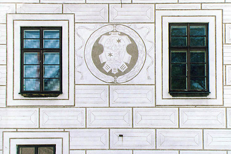 Latrán no. 27, detail, coat-of-arms of Anna Rosenberg von Rogendorf