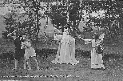 Hořice na Šumavě, Passionsspiele im Jahre 1912, Szene Vertreibung aus dem Paradies, ein historisches Foto, foto:  J. Seidel 