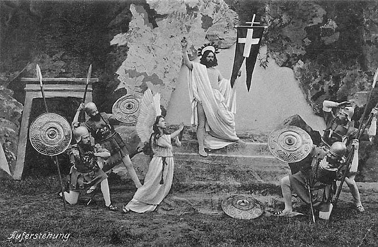 Hořice na Šumavě, pašijové hry roku 1912, scéna zmrtvýchvstání, historické foto , foto: J. Seidel