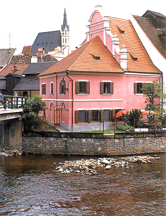 Široká no. 85, view from the Vltava River