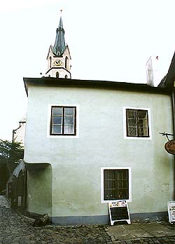 Kostelní no. 164, view from Kájovská 
