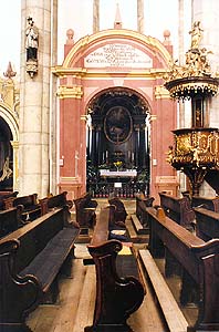 Kirche St. Veit in Český Krumlov, Ansicht des Eintritts in die Kapelle des hl. Johann von Nepomuk 