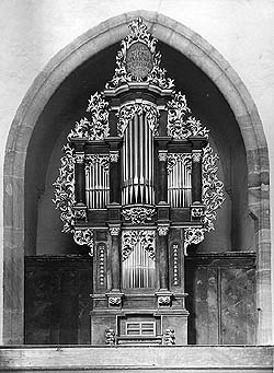 Organ of the choir of the Literary Brotherhood in church of St. Vitus in Český Krumlov, historical photo, foto: B.Kerschner 