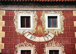 Latrán Nr. 104, Budějovická brána (Budweiser Tor), Detail, die Sonnenuhr, foto:  Ladislav Pouzar 