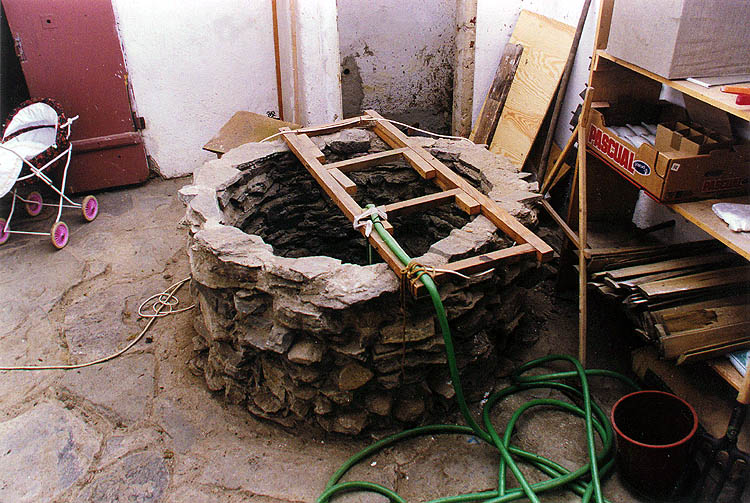 Široká č. p. 72, studna v přízemí objektu, foto Jiří Krška