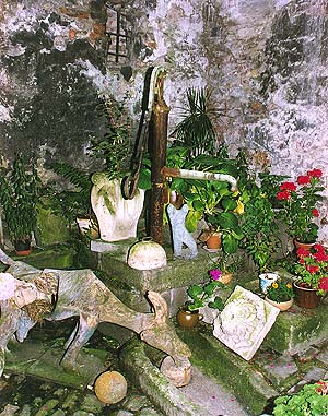 Dlouhá č. p. 30, studna ve dvoře objektu, foto Jiří Krška Dlouhá č. p. 30, studna ve dvoře objektu, foto Jiří Krška