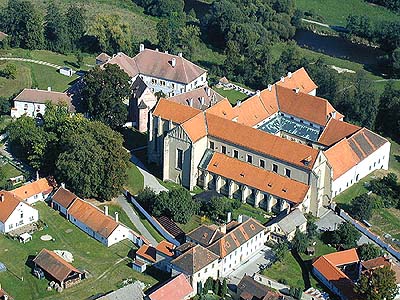 Kloster Zlatá Koruna, Luftaufnahme, Foto: Lubor Mrázek 