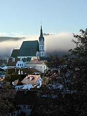 Český Krumlov, St. Vitus church in the morning mist 