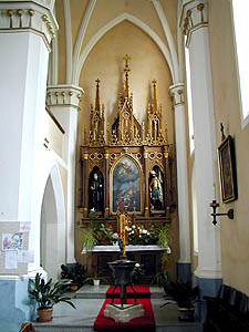 Křemže - kostel sv. Michaela, pravý boční oltář, foto: Jan Kříž 