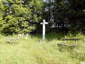 Kreuz an der Stelle der eingegangenen Pfarrkirche Kapličky, Foto: Lubor Mrázek 