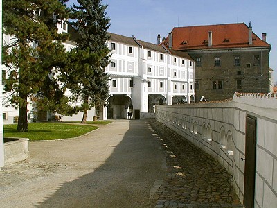 Ansicht des V. Hofes des Schlosses Český Krumlov, 2000, Foto: Lubor Mrázek 