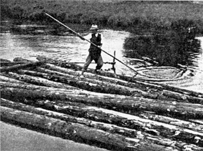 Sailors on Vltava, source: Böhmerwaldheimat, Fanny Greipl, 1990, ISBN - 3 - 9802353 - 1 - 9 