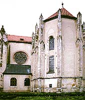 Kloster Zlatá Koruna, Presbyterium der Klosterkirche, Außenansicht 